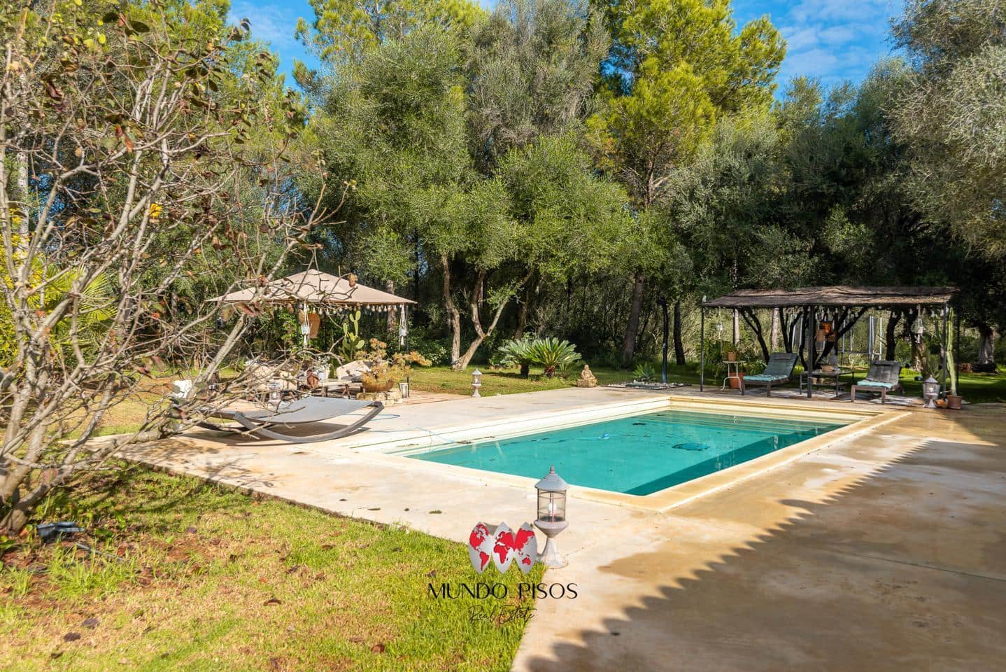 5 soveværelse Finca/Landehus til salg i Sencelles med swimmingpool garage - € 1.599.000 (Ref: 9821331)