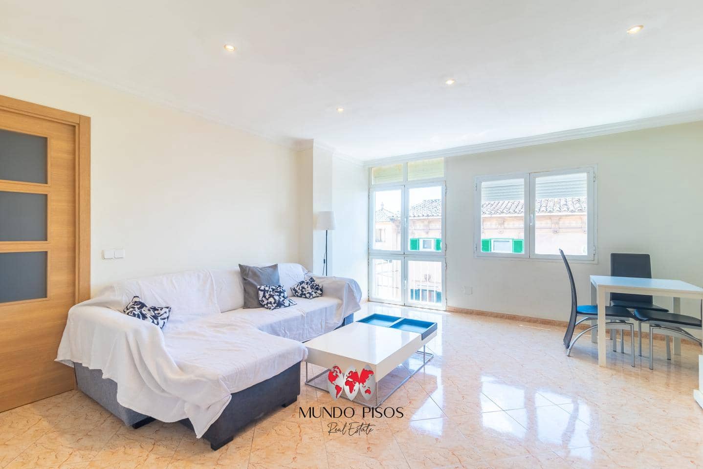 3 bedroom Flat for sale in Palma de Mallorca - € 330,000 (Ref: 9838368)