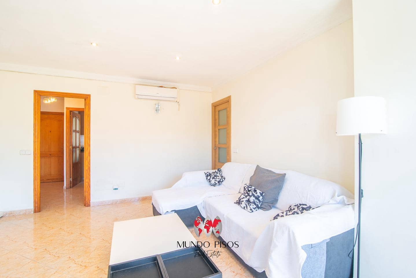 3 bedroom Flat for sale in Palma de Mallorca - € 330,000 (Ref: 9838368)