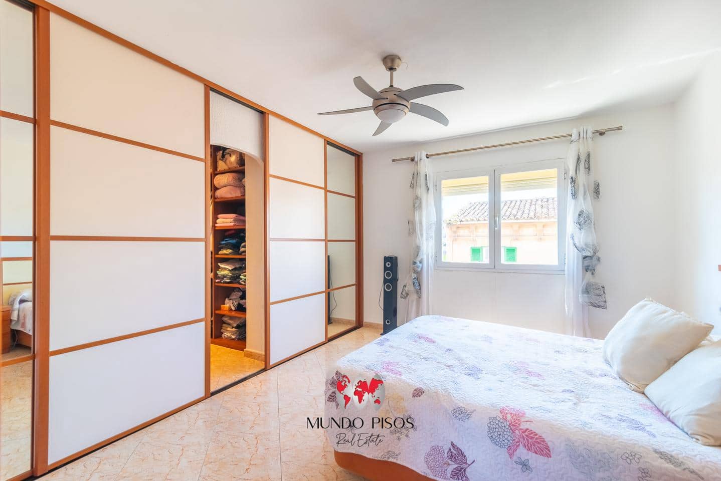 3 bedroom Flat for sale in Palma de Mallorca - € 330,000 (Ref: 9838368)