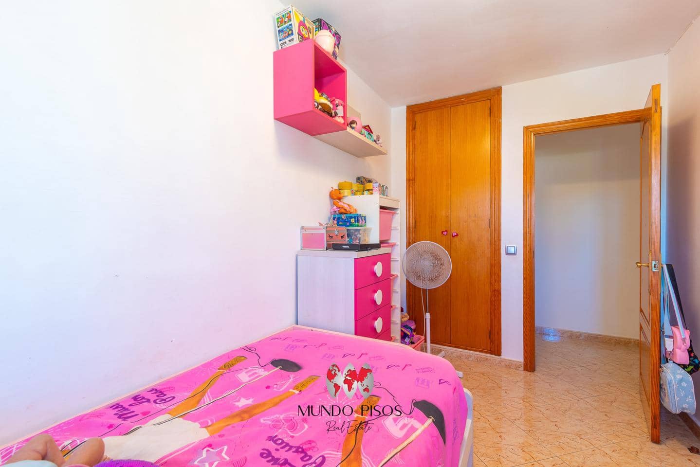 3 bedroom Flat for sale in Palma de Mallorca - € 330,000 (Ref: 9838368)