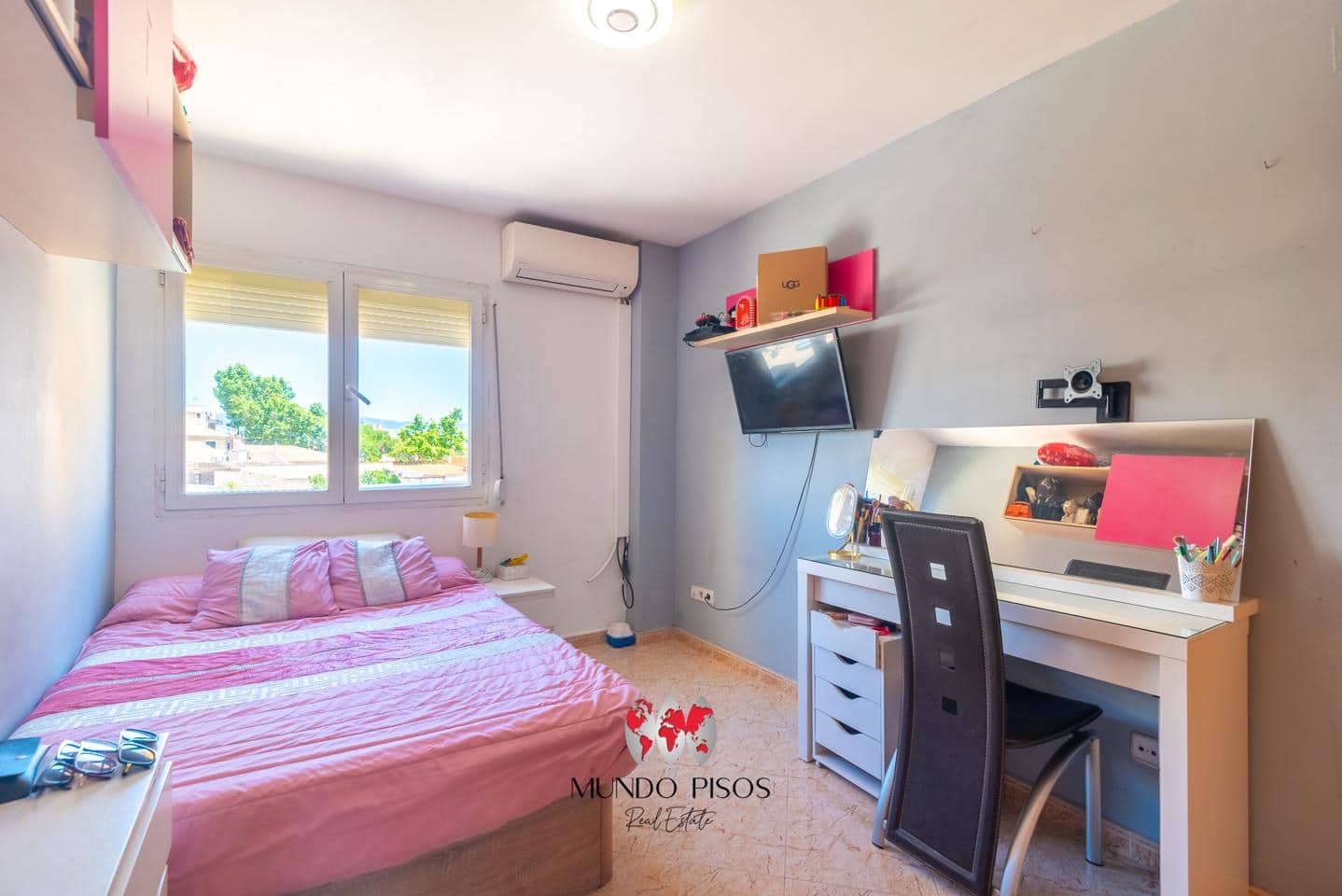 3 bedroom Flat for sale in Palma de Mallorca - € 330,000 (Ref: 9838368)