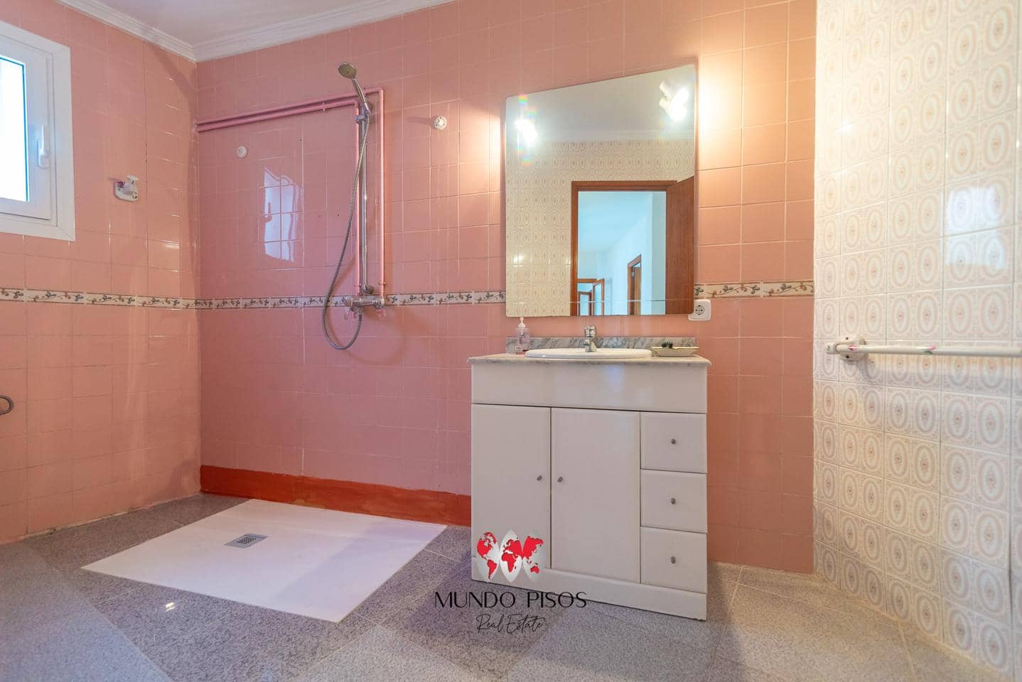 3 bedroom Flat for sale in Coll d'en Rabassa with garage - € 780,000 (Ref: 9841522)