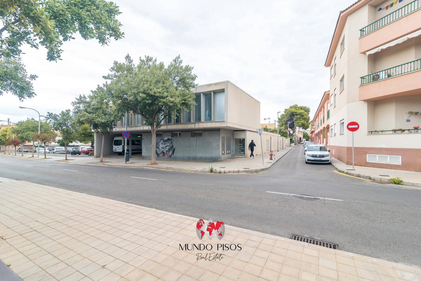 3 bedroom Flat for sale in Coll d'en Rabassa with garage - € 780,000 (Ref: 9841522)