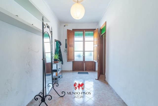3 soverom Villa til salgs i Sant Joan med garasje - € 379 000 (Ref: 9866181)