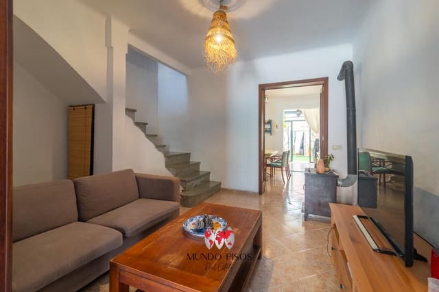 3 soverom Villa til salgs i Sant Joan med garasje - € 379 000 (Ref: 9866181)