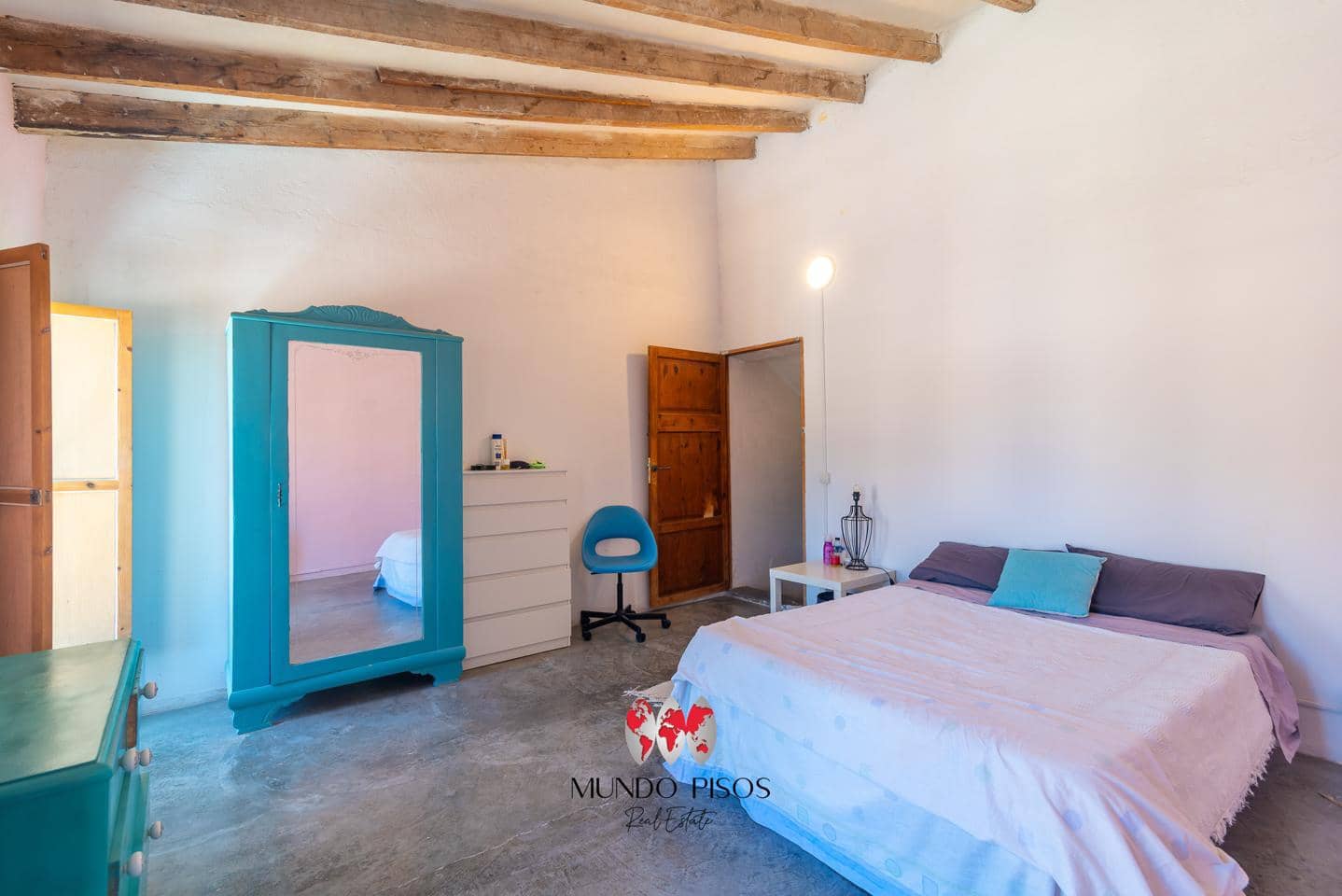 3 bedroom Villa for sale in Sant Joan with garage - € 379,000 (Ref: 9866181)