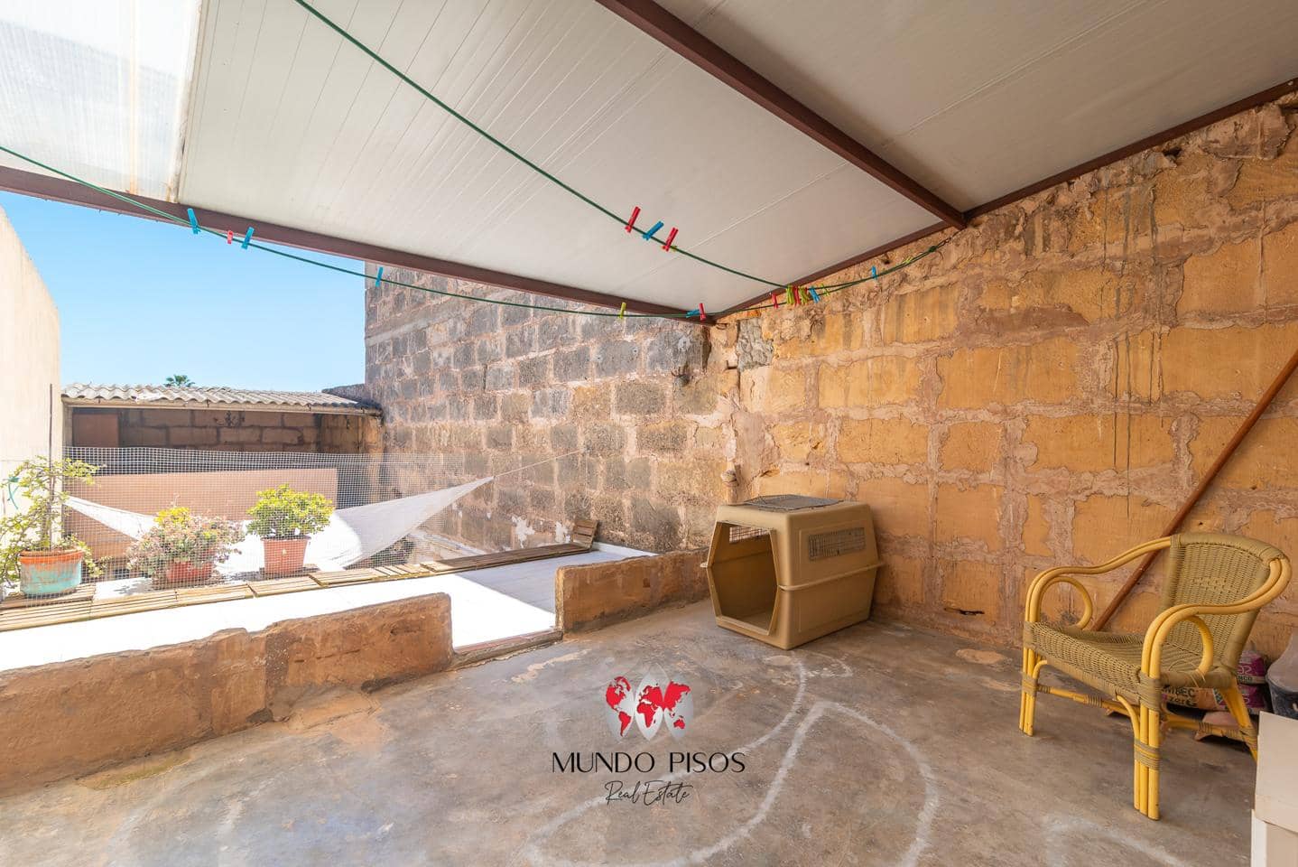 3 bedroom Villa for sale in Sant Joan with garage - € 379,000 (Ref: 9866181)