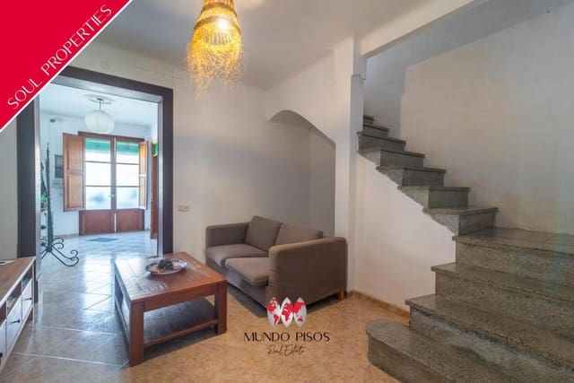 3 bedroom Villa for sale in Sant Joan with garage - € 379,000 (Ref: 9866181)