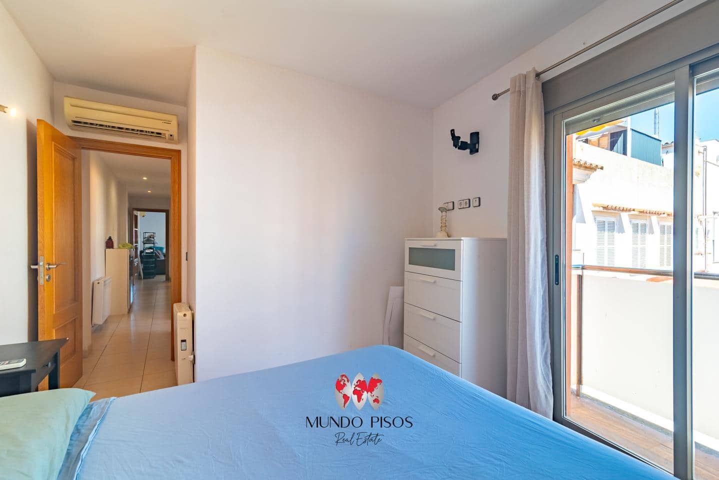 2 bedroom Flat for sale in Palma de Mallorca - € 349,000 (Ref: 9928463)