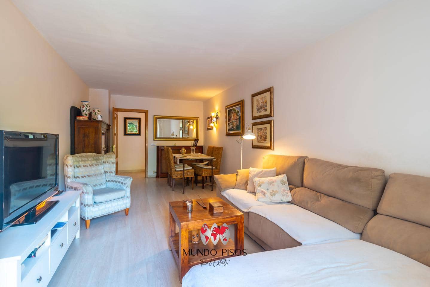 3 bedroom Flat for sale in Palma de Mallorca with garage - € 595,000 (Ref: 9932375)