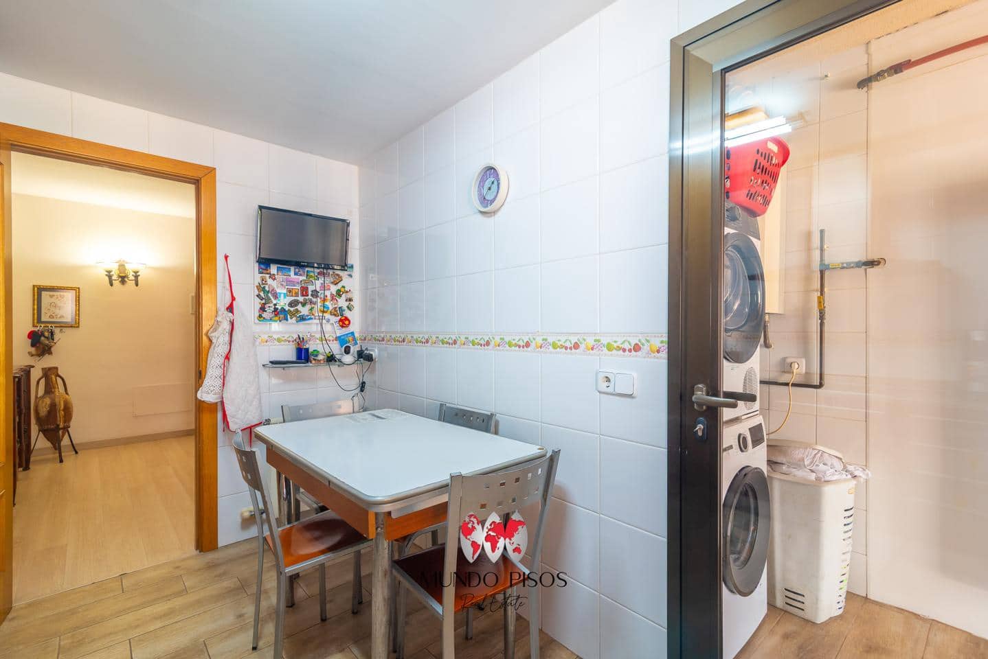 3 bedroom Flat for sale in Palma de Mallorca with garage - € 595,000 (Ref: 9932375)