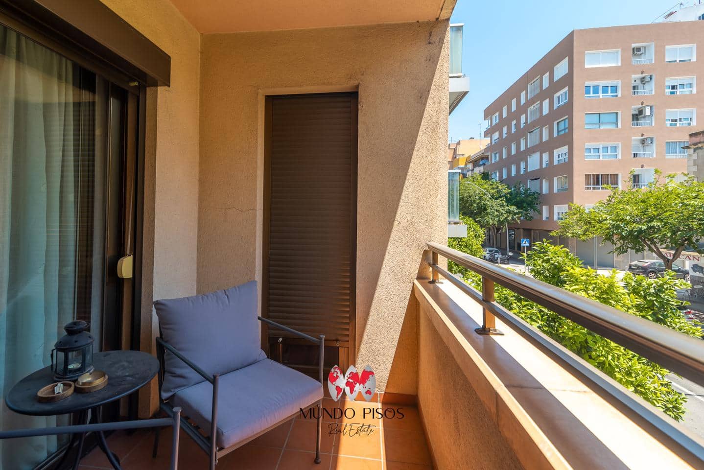 3 bedroom Flat for sale in Palma de Mallorca with garage - € 595,000 (Ref: 9932375)