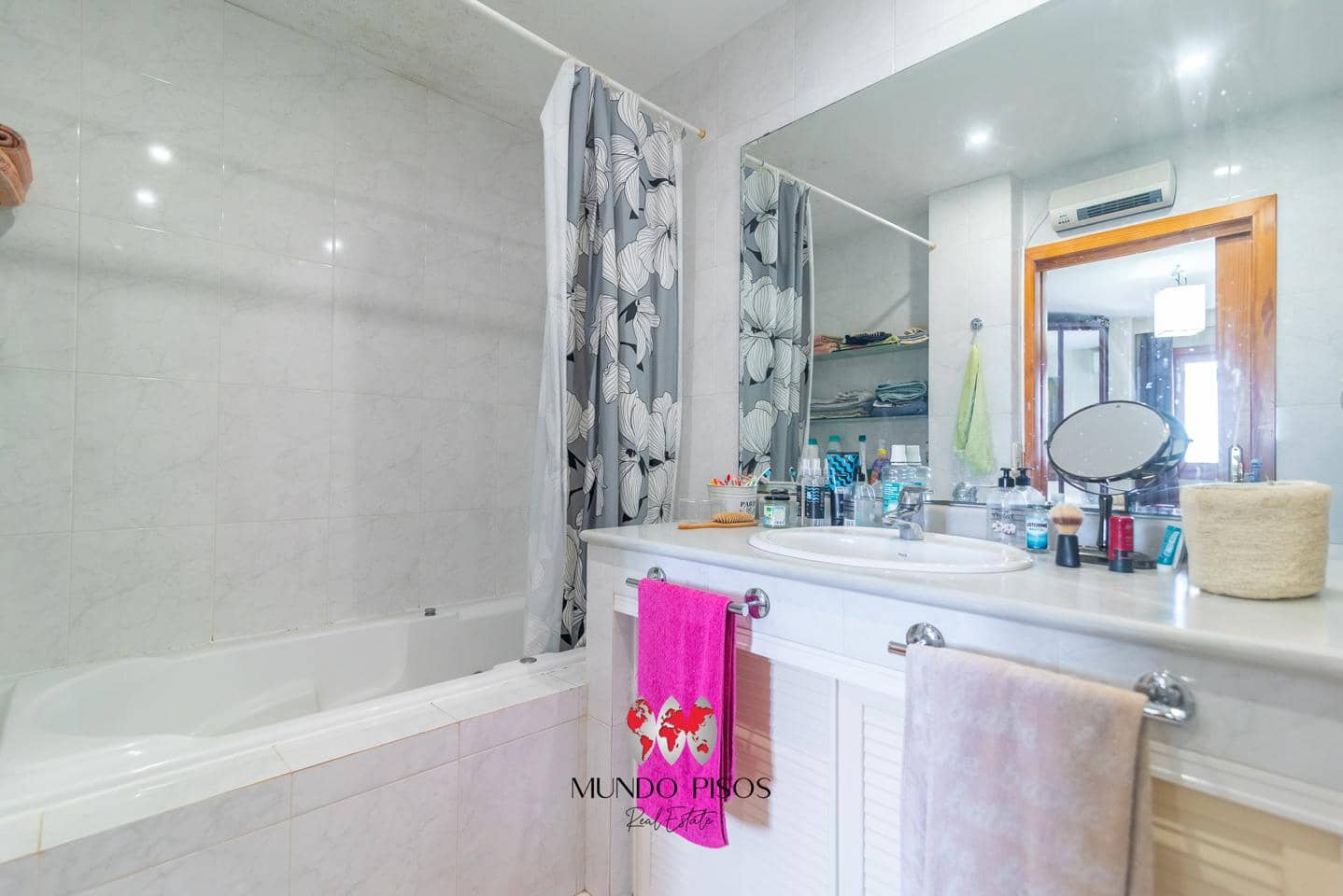 2 bedroom Flat for sale in Coll d'en Rabassa - € 339,000 (Ref: 9977691)