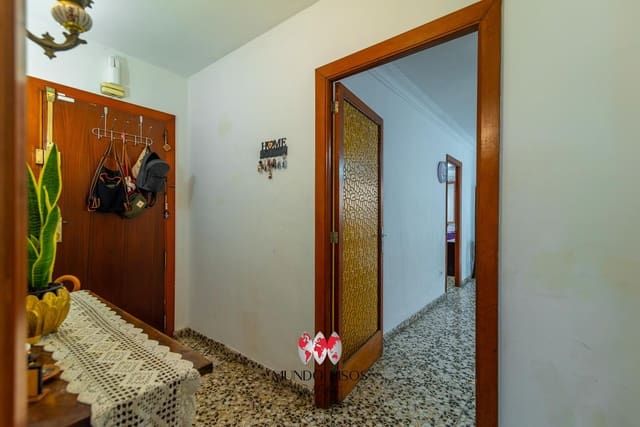 4 bedroom Flat for sale in Pere Garau, Palma de Mallorca - € 460,000 (Ref: 9981544)