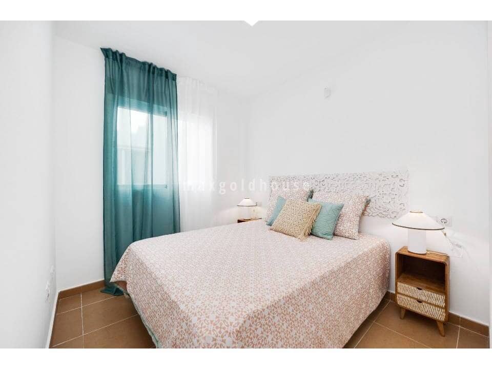 2 makuuhuone Huoneisto myytävänä paikassa Torrevieja - 184 700 € (Ref: 10002474)