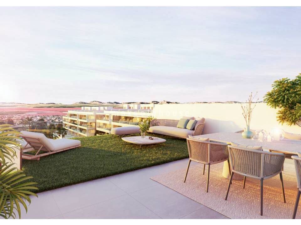 3 slaapkamer Appartement te koop in Torrevieja met zwembad - € 355.000 (Ref: 10007118)
