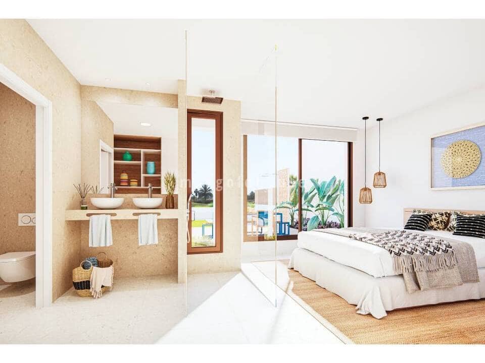 3 Zimmer Villa zu verkaufen in Los Alcazares mit Pool - 559.900 € (Ref: 10008122)