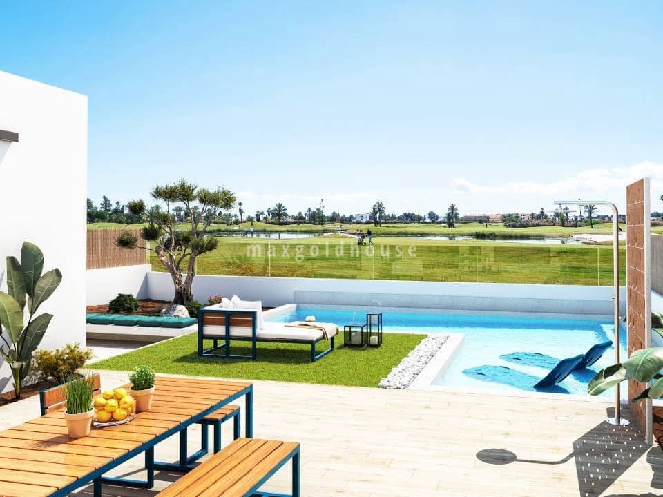 3 Zimmer Villa zu verkaufen in Los Alcazares mit Pool - 559.900 € (Ref: 10008122)