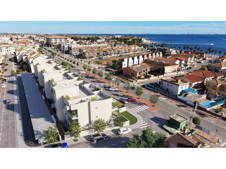 2 bedroom Apartment for sale in Los Alcazares with pool - € 339,000 (Ref: 10009878)