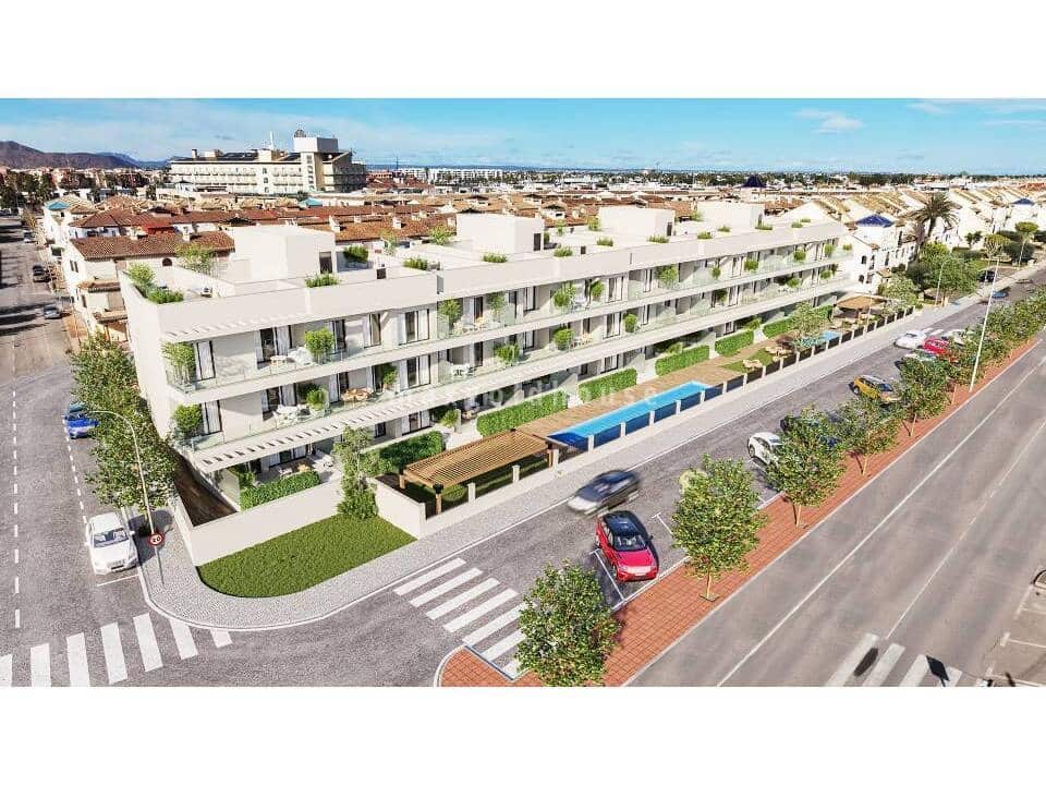 2 bedroom Apartment for sale in Los Alcazares with pool - € 339,000 (Ref: 10009878)