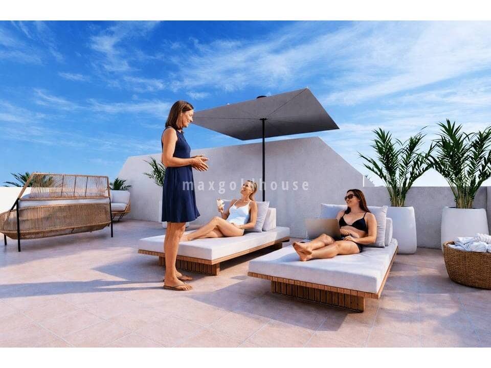 3 bedroom Apartment for sale in Los Alcazares with pool - € 338,900 (Ref: 10010052)