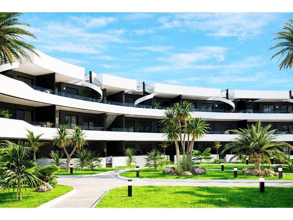 3 bedroom Apartment for sale in Los Alcazares with pool - € 338,900 (Ref: 10010052)