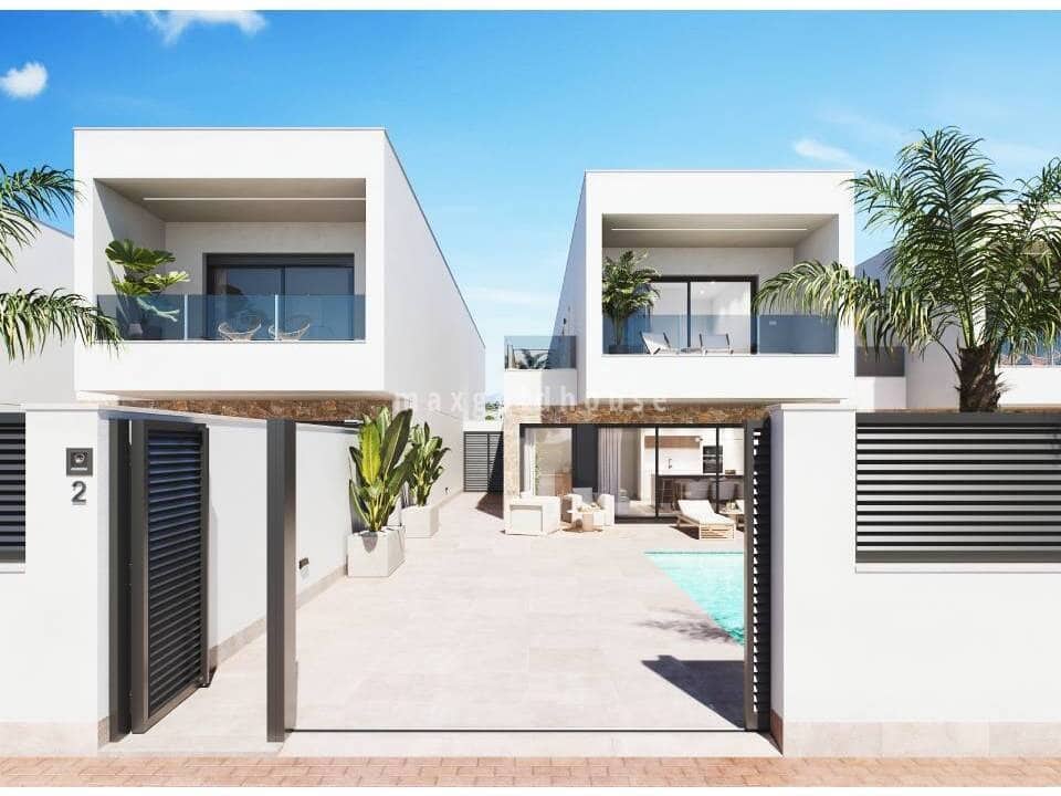 3 bedroom Villa for sale in San Pedro del Pinatar with pool - € 445,000 (Ref: 10010055)