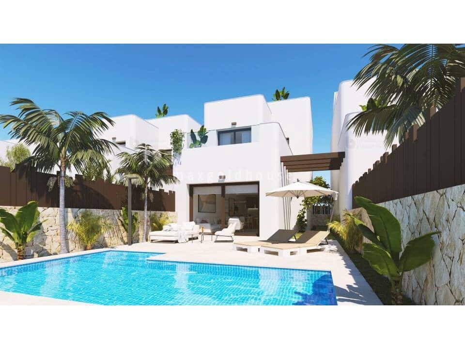 3 quarto Moradia para venda em Pilar de la Horadada com piscina - 559 900 € (Ref: 10010060)