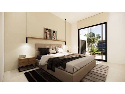 Chalet de 3 habitaciones en San Fulgencio en venta con piscina - 365.000 € (Ref: 10012695)
