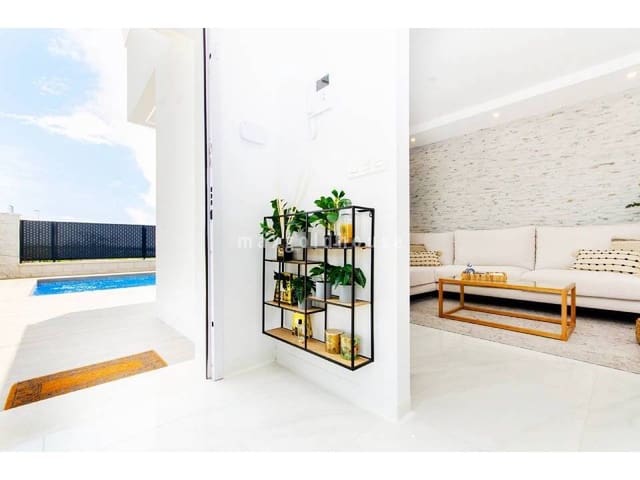 3 soveværelse Villa til salg i Los Montesinos med swimmingpool - € 395.000 (Ref: 10012700)