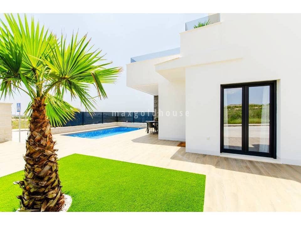 3 soveværelse Villa til salg i Los Montesinos med swimmingpool - € 439.000 (Ref: 10012701)