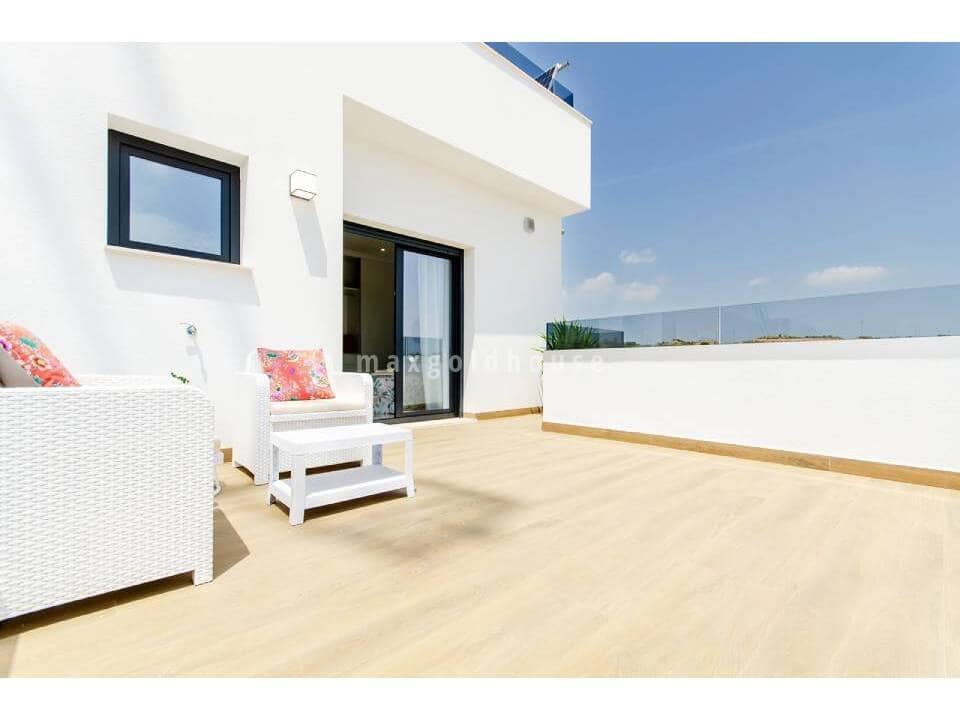 3 soveværelse Villa til salg i Los Montesinos med swimmingpool - € 439.000 (Ref: 10012701)