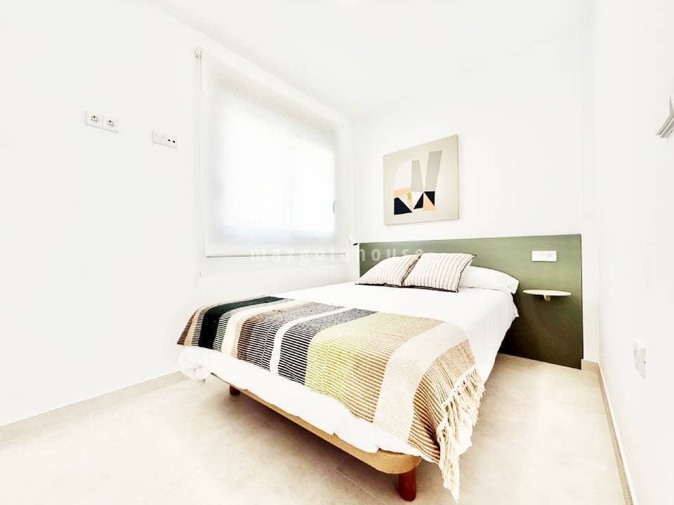 3 makuuhuone Huvila myytävänä paikassa Cox mukana uima-altaan - 238 000 € (Ref: 10012702)