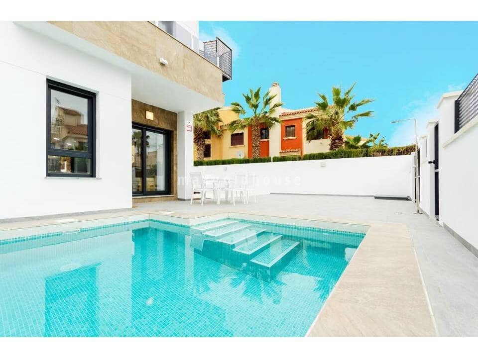 3 bedroom Villa for sale in La Torreta with pool - € 424,000 (Ref: 10014935)