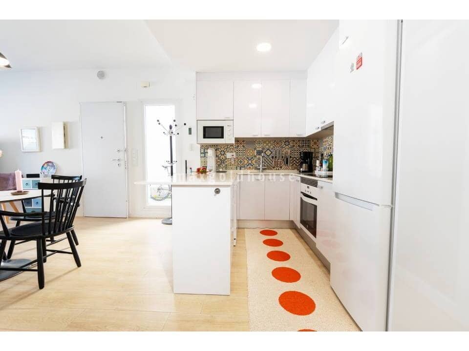 Chalet de 3 habitaciones en San Pedro del Pinatar en venta con piscina - 425.000 € (Ref: 10019945)
