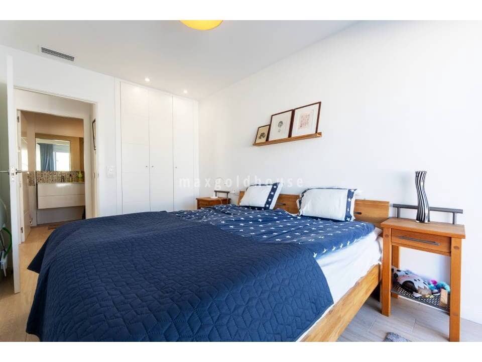 Chalet de 3 habitaciones en San Pedro del Pinatar en venta con piscina - 425.000 € (Ref: 10019945)