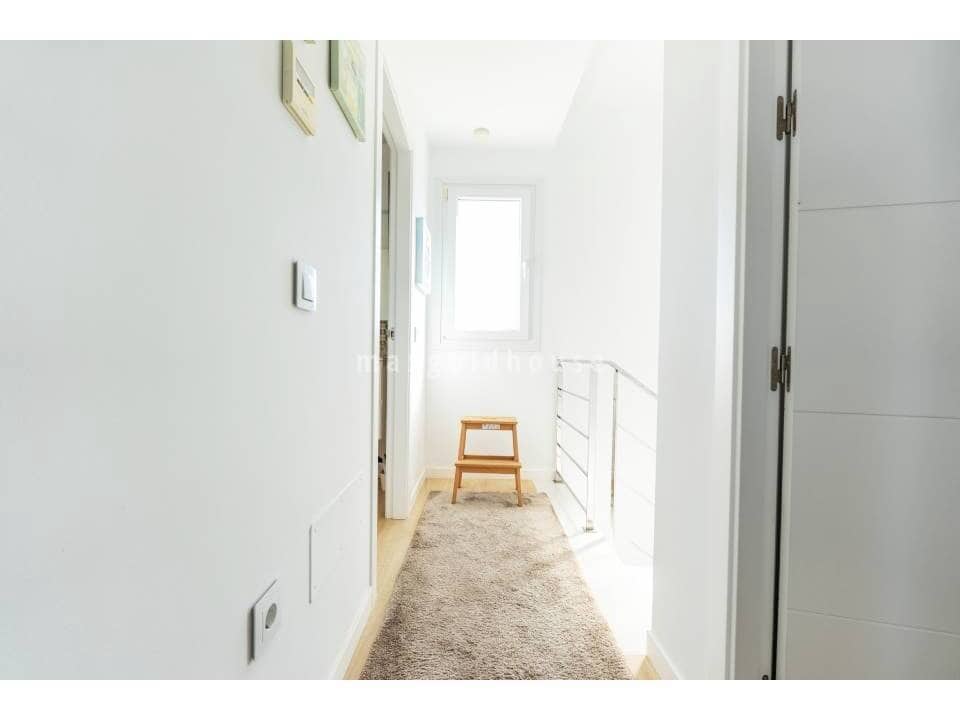Chalet de 3 habitaciones en San Pedro del Pinatar en venta con piscina - 425.000 € (Ref: 10019945)