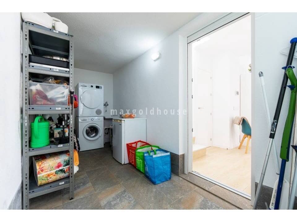 Chalet de 3 habitaciones en San Pedro del Pinatar en venta con piscina - 425.000 € (Ref: 10019945)