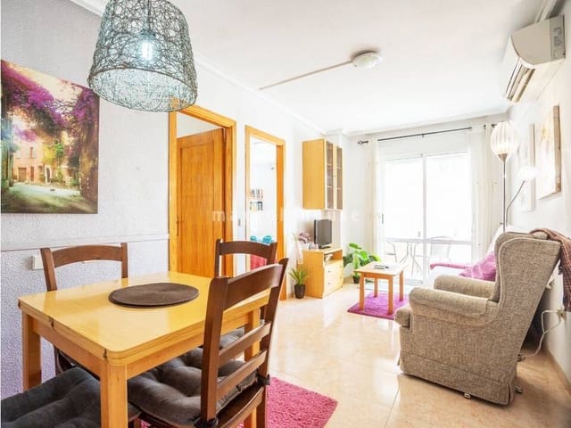Apartamento de 2 habitaciones en Torrevieja en venta con piscina - 125.000 € (Ref: 10021821)