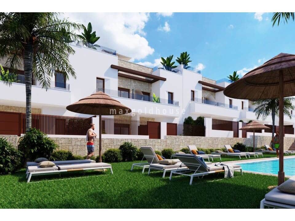 Pareado de 3 habitaciones en Los Montesinos en venta con piscina - 315.000 € (Ref: 10021832)