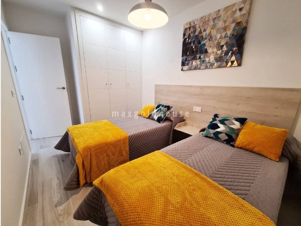 Casa de 3 habitaciones en Avileses en venta con piscina - 279.900 € (Ref: 10023439)