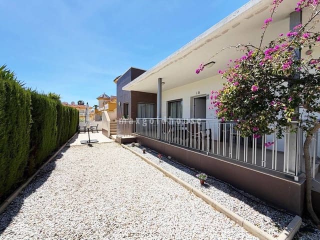 4 chambre Villa/Maison à vendre à Doña Pepa, Rojales avec piscine - 420 000 € (Ref: 10024966)