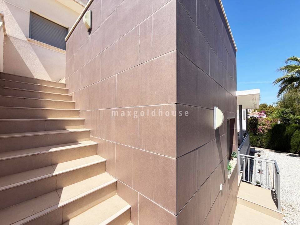 4 chambre Villa/Maison à vendre à Dona Pepa avec piscine - 420 000 € (Ref: 10024966)
