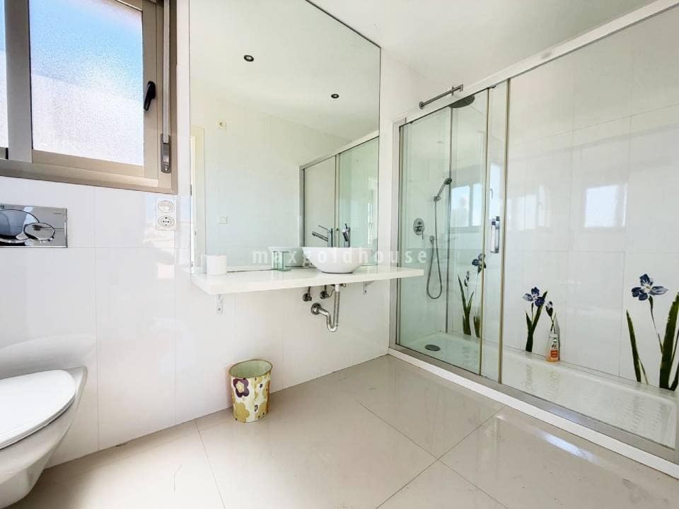 4 chambre Villa/Maison à vendre à Dona Pepa avec piscine - 420 000 € (Ref: 10024966)