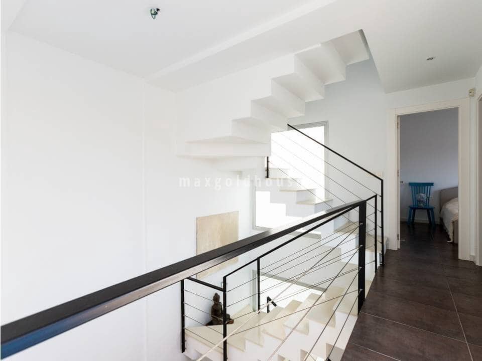 5 soverom Hus til salgs i Aguas Nuevas med svømmebasseng - € 480 000 (Ref: 10026004)