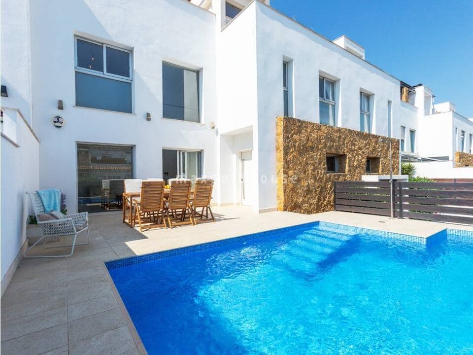 5 soverom Hus til salgs i Aguas Nuevas med svømmebasseng - € 480 000 (Ref: 10026004)