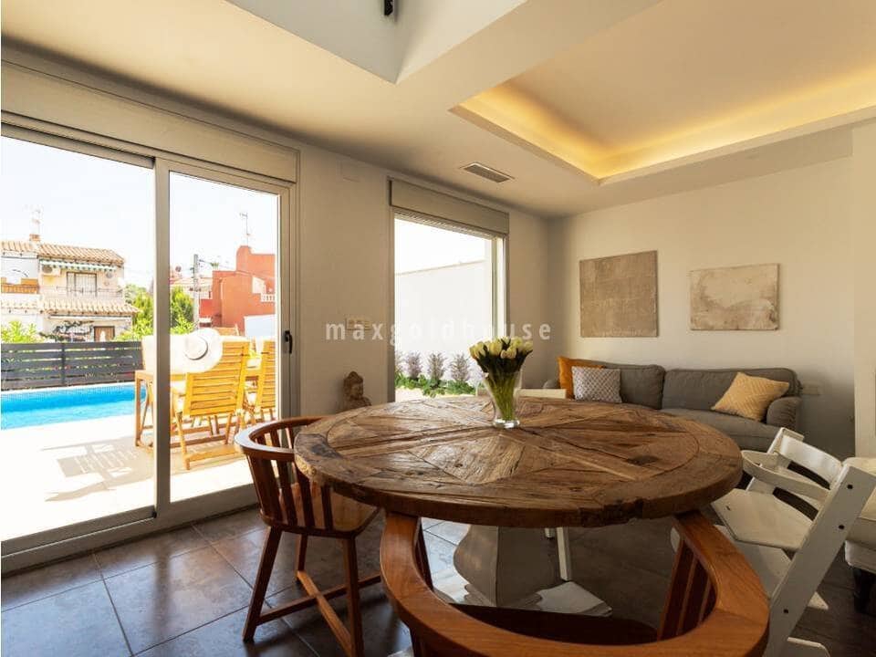 5 soverom Hus til salgs i Aguas Nuevas med svømmebasseng - € 480 000 (Ref: 10026004)