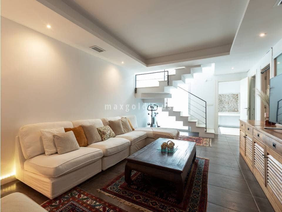 5 soverom Hus til salgs i Aguas Nuevas med svømmebasseng - € 480 000 (Ref: 10026004)