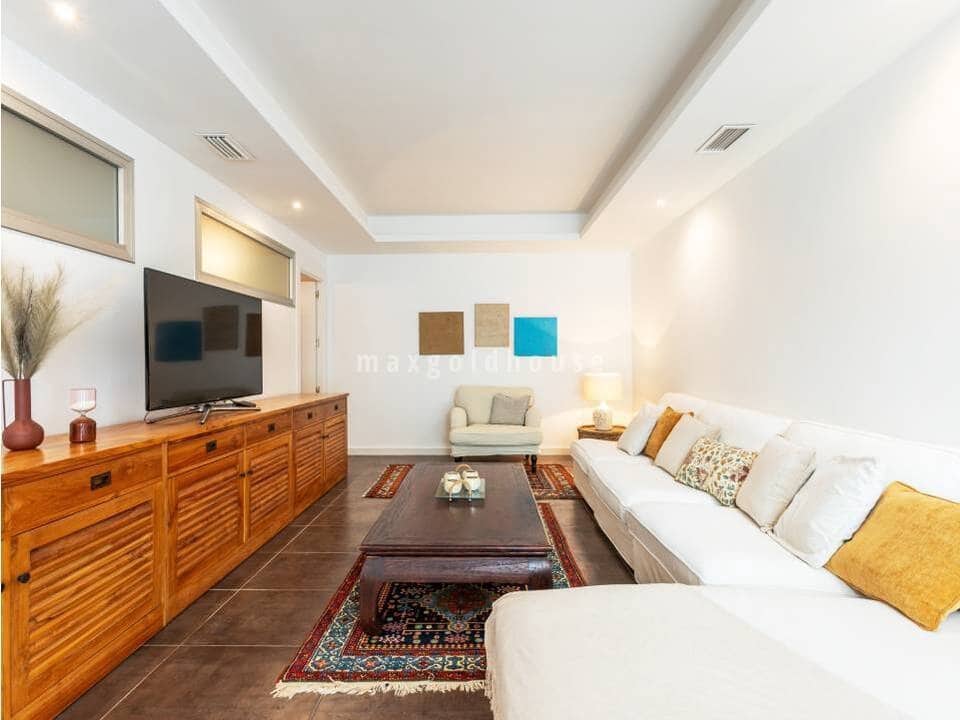 5 soverom Hus til salgs i Aguas Nuevas med svømmebasseng - € 480 000 (Ref: 10026004)